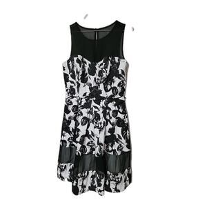 White House Black Market Floral Dress Black White Fit Flare Wedding Holiday Sz 6